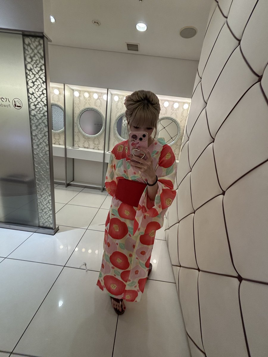 usaco1127's tweet photo. 浴衣を着ました👘 https://t.co/wV5n9CJVfc