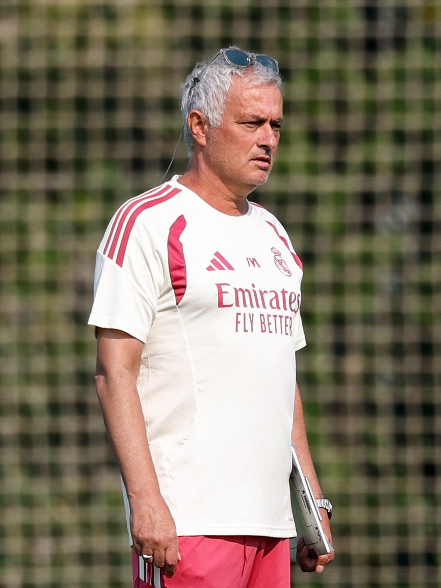 XtraBrahim's tweet photo. 🚨 BRAHIM DIAZ VA ET VEUT RESTER AU REAL MADRID ❗️

Pour Mourinho c’est un "joker", il est polyvalent comme joueur car il est capable de jouer aussi bien en 10 que sur l’aile droite.

Il a refusé beaucoup d’offre d’Arabie Saoudite et de Turquie ❌

@benfeerr https://t.co/6XJZXcrOx6