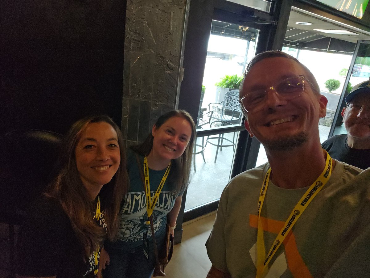jro3829's tweet photo. It was a Great weekend  @theffexpo ! If you've never been your missing out!  Got to catch up with great people in the industry and meet so many more.  Lifetime of connections! @FFCommish_YIS @FFLaPudge @LateRoundQB https://t.co/BEwqbNemqH