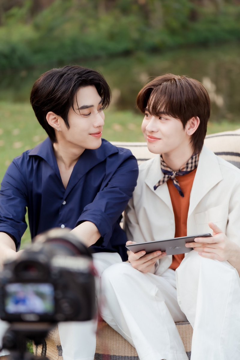 icecreamtip's tweet photo. Good morning ⛅️ 27 ก.ค. 69 วันแห่งการรอคอยของชาวติดฝนมาถึงแล้ว ✨️ ฤกษ์งามยามดี กับพิธีบวงสรวง ซีรีย์เมื่อผมอยากเป็นยูทูบเบอร์แข่งกับแฟนเก่า 

ได้เวลา ที่เติ้ลเฟิร์สวัน จะพาอินทัช กับชอบคุณ เดินออกมาจากนิยายแล้ว 🥰

ขอวันนี้ทุกอย่างสำเร็จราบรื่นไปด้วยดี ขอให้ซีรีย์ปัง ปัง ปัง 🎊🎉

#YourtuberSeries 
#TLE_mtm #Firstone  
#TleFirstone #เติ้ลเฟิร์สวัน