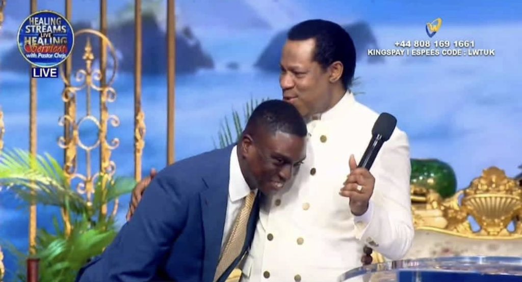 AldermanjoeKing's tweet photo. Pastor Bolaji come up here and stay with me, you’re no longer a visitor. - Pastor Chris.

What a beautiful moment. https://t.co/lTN65iOb6L