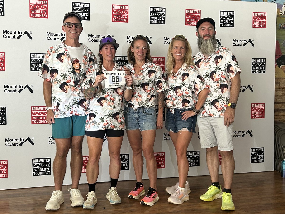 vanessajkline's tweet photo. Badwater 135 Pre Race Photo! https://t.co/TrOYlJVgwl