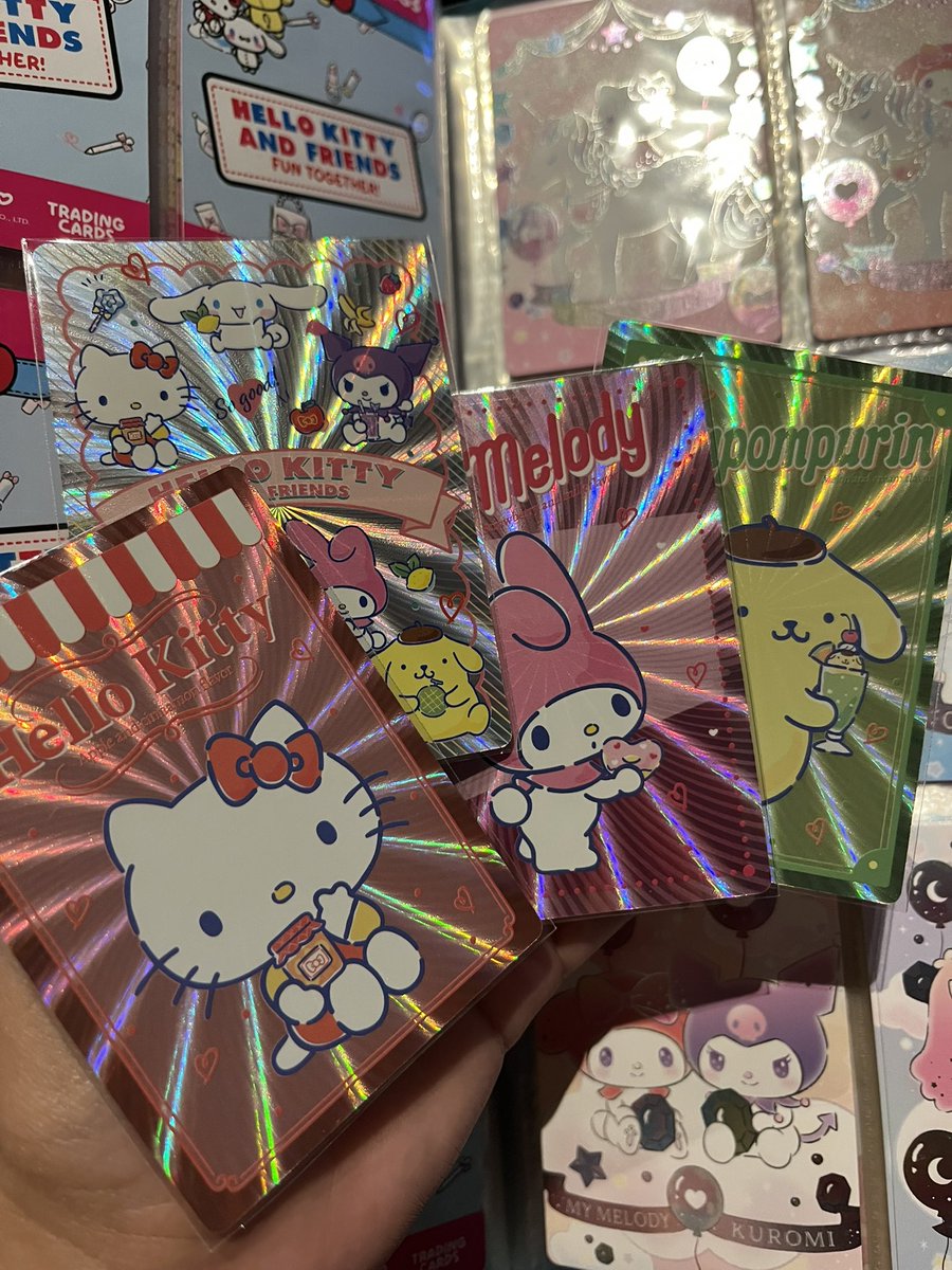 aerisdreamgrl's tweet photo. minha nova obsessão: colecionar e trocar cards de hello kitty and friends 🤧🩷 https://t.co/4fiFzelAJN