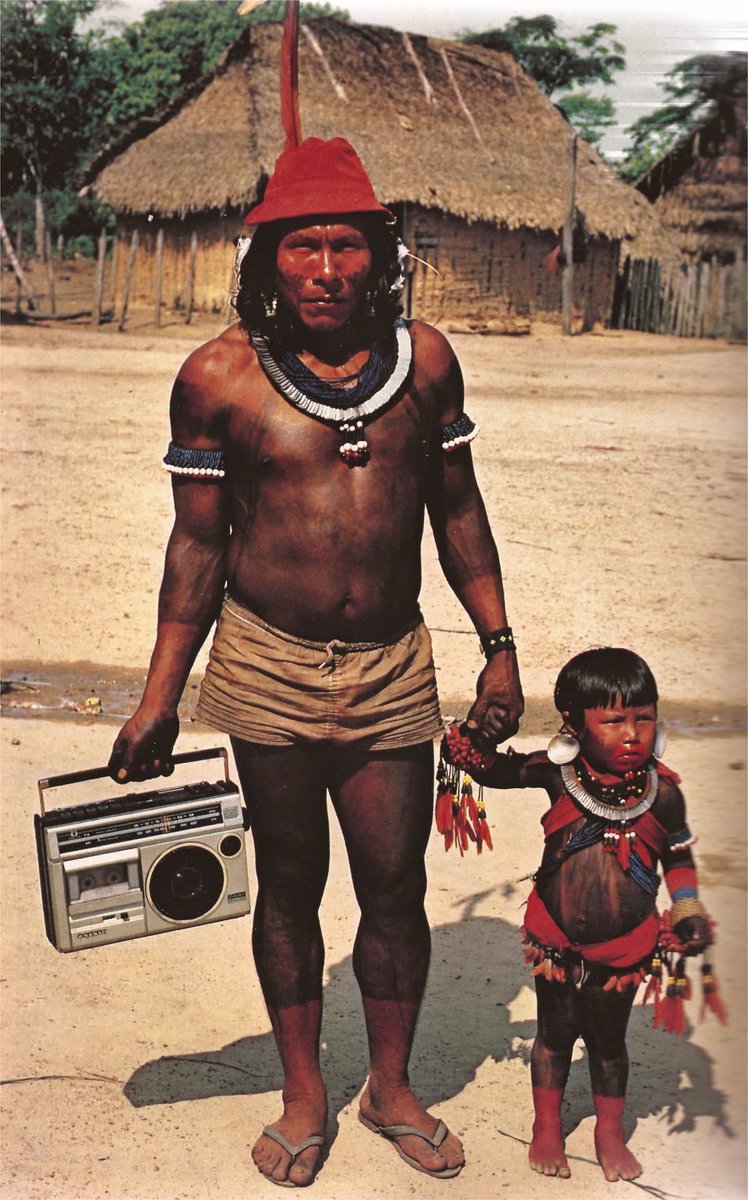 aseelswaid9's tweet photo. Kayapo people of Brazil, 1984 https://t.co/3jKXyyHZwJ
