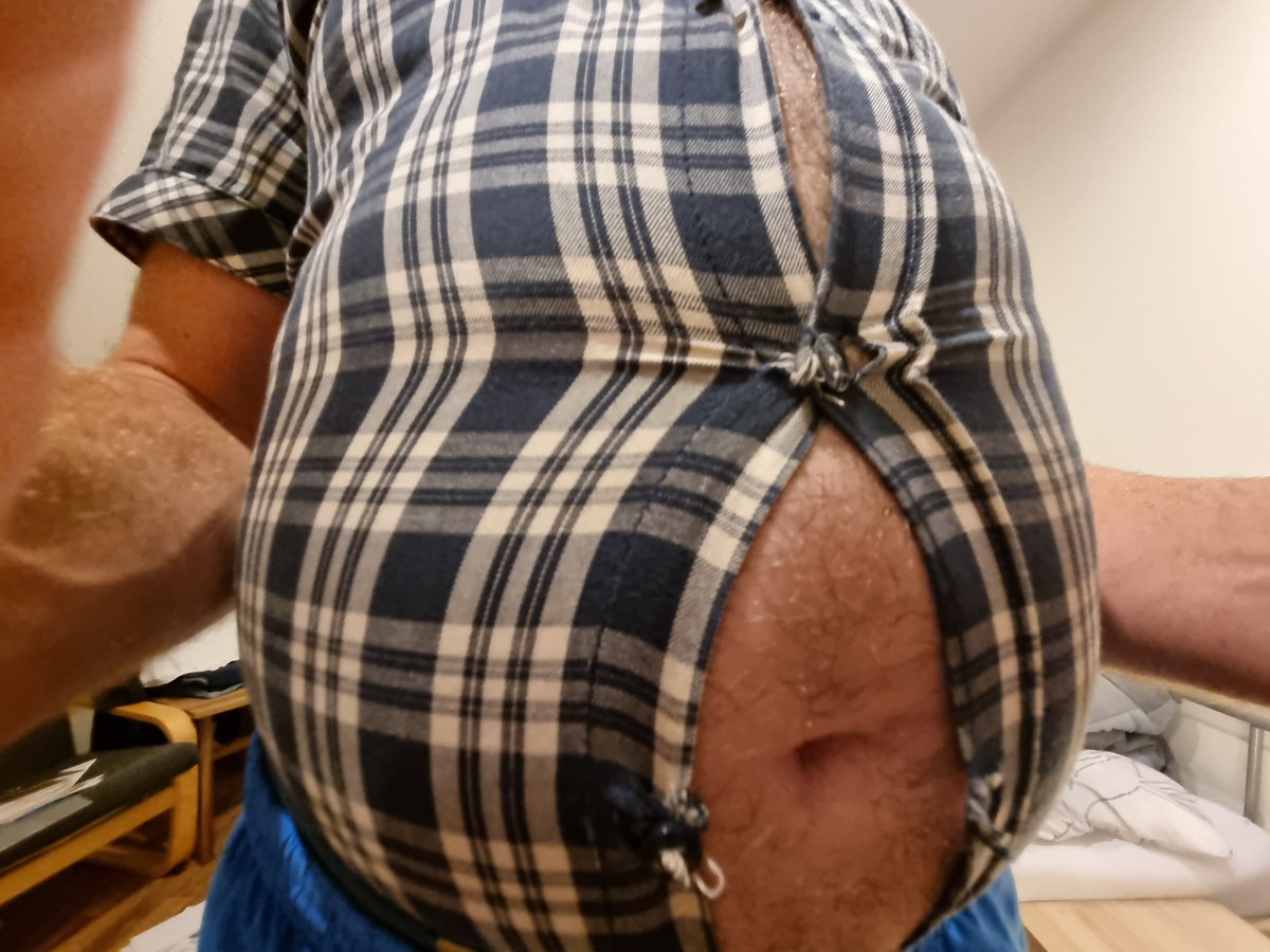 humanballoon22's tweet photo. #bellyinflation #airbelly #inflatedbelly #humanballoon #bigbelly https://t.co/LsziVW8Nw6