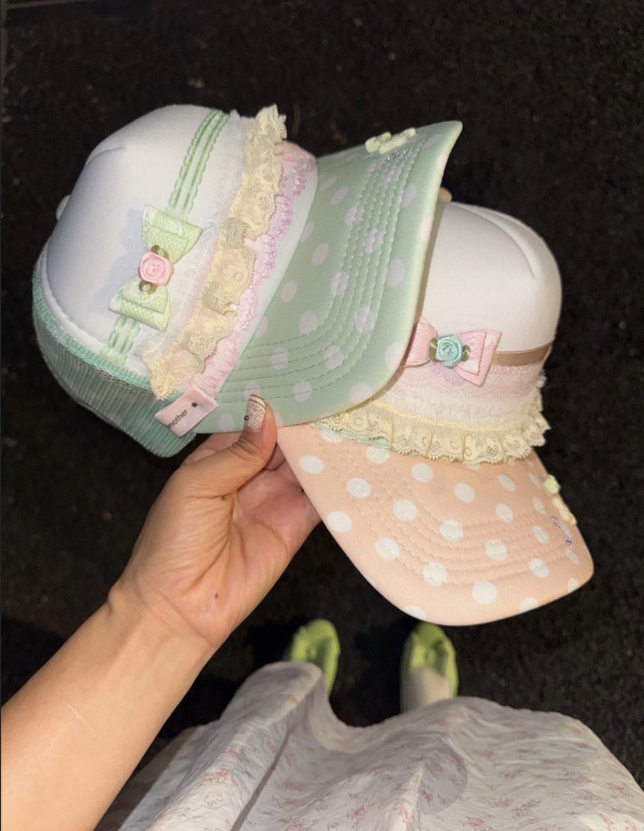 mylo_magazine's tweet photo. このキャップクリームみたいなフリルが可愛いくない？！🤍 https://t.co/exXxETK4uA