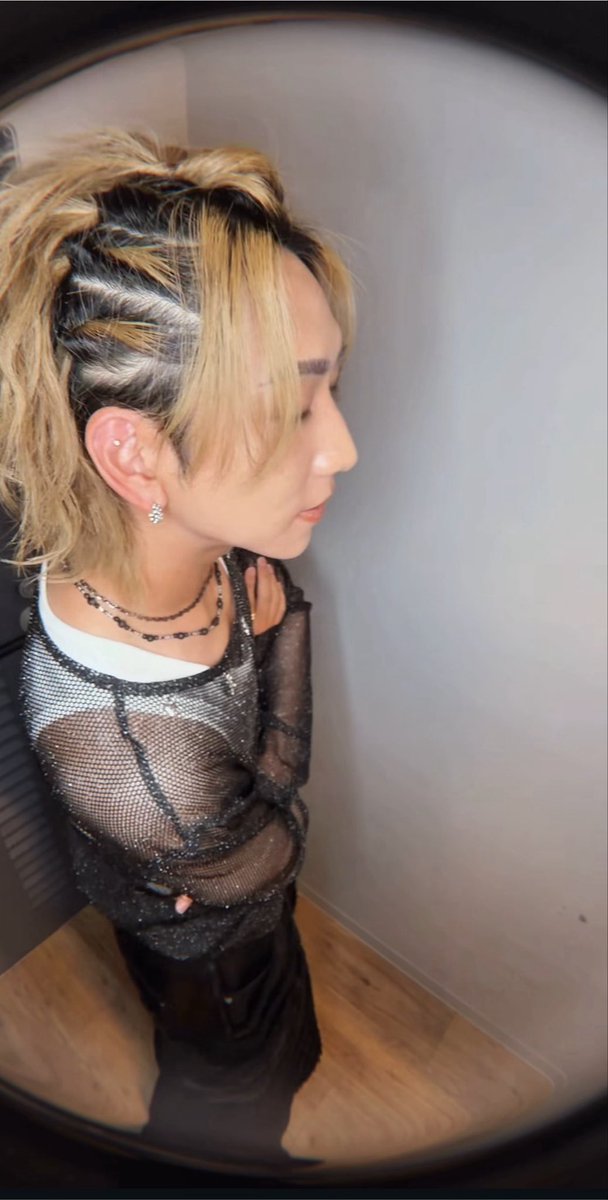 imp_s2_7's tweet photo. まじでのまじでみんな熱中症とかゲリラ雷雨とか大丈夫か🥺⁉️⁉️
タイムラインに居ないと体調悪いんか🥺⁉️出先でなんかあった🥺⁉️って心配になってる母だんごです。
💙「ん、おはよ」 https://t.co/POgvvfIAwr