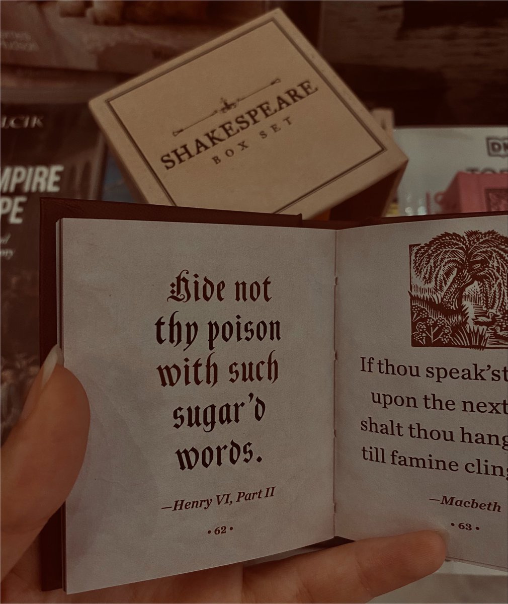 SimgeTakin's tweet photo. “For in the shade of death I shall find joy;
In life but double death, now Gloucester’s dead.” https://t.co/1v9H625I55