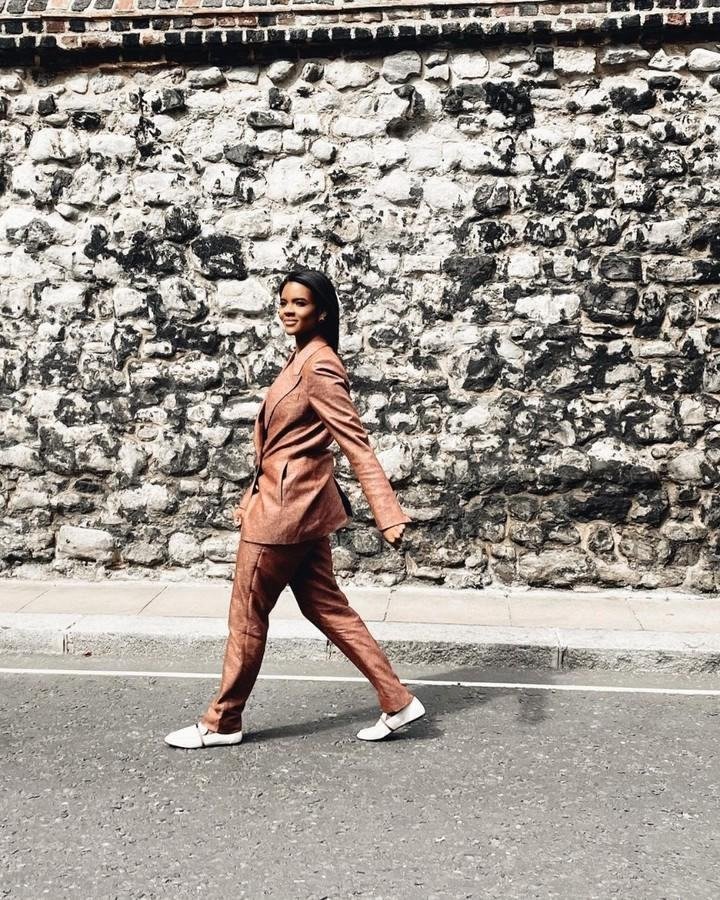 CandaceGuardian's tweet photo. Candace Owens Archives 🌬️💓

Candace in UK (2021) for Nigel Farage interview. ❤️ https://t.co/GOVPQ3qGDT
