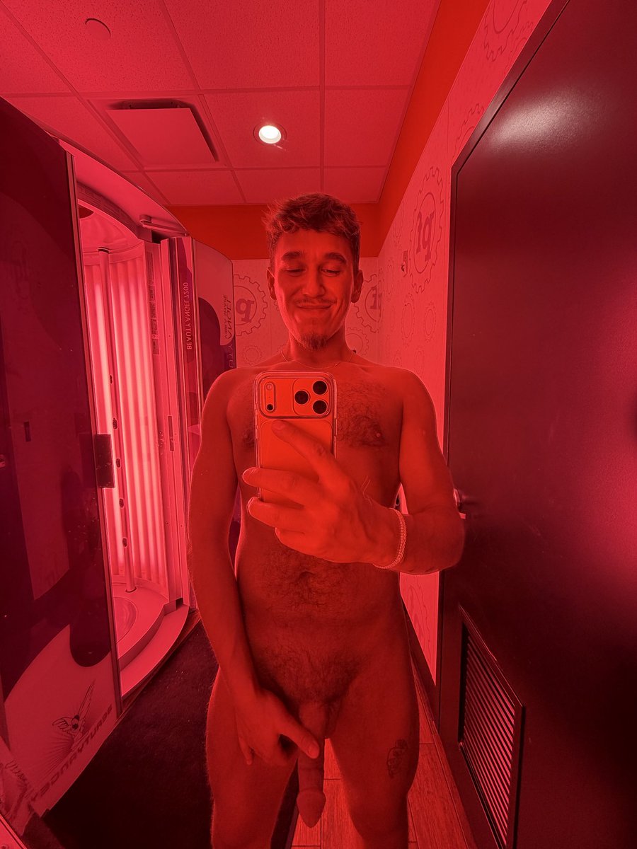 twitaj69's tweet photo. Happy Sunday bros, now show me your cocks 👀🥩

#hung #bro #bwc #chudai #gayporn #gay #college #jock #gym #public #hairy #otter https://t.co/w8wxEJtMtY