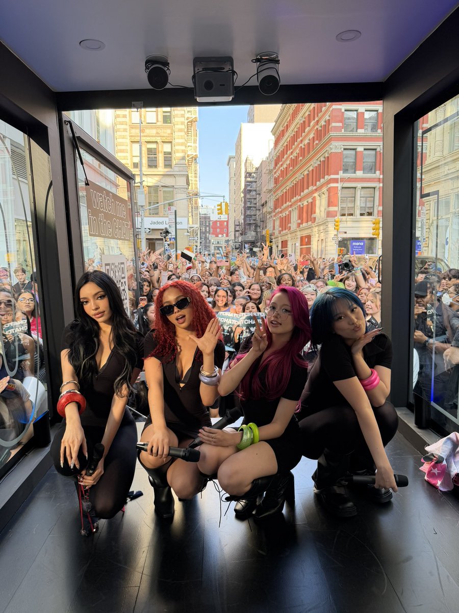 GIRLSETofficial's tweet photo. CHAT_truck_NYC

#GIRLSET #CHAT https://t.co/5F5UTv0xpd