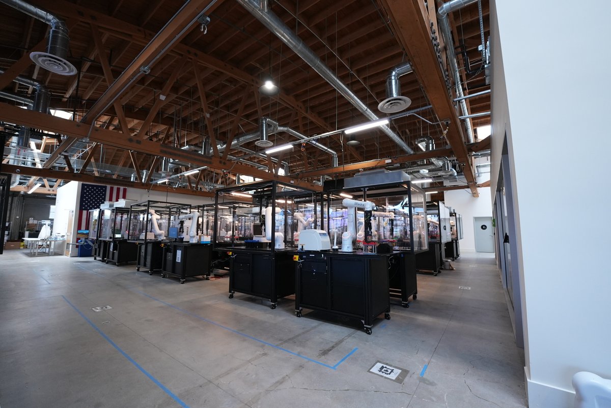 alexisohanian's tweet photo. Visited @medra_ai (776 co) in SF today! A glimpse into the future of medicine. Exciting times as we start building &amp; shipping the physical AI scientist platform. https://t.co/FLwHJGUPqF