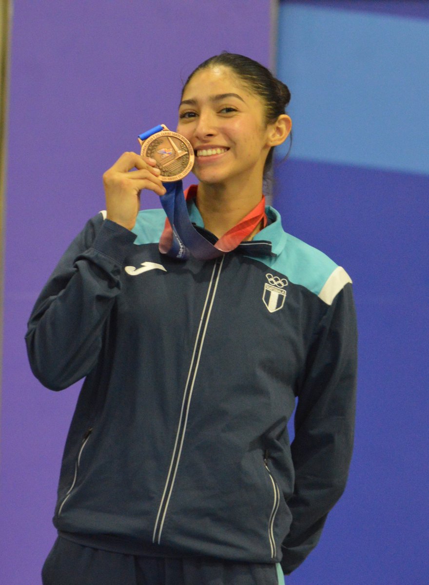 ACDGuate's tweet photo. 🥉 ¡Orgullosa del bronce! 🙌🏻🇬🇹

Nicolle Way recibió su medalla de bronce en el Pabellón de Taekwondo.

#SantoDomingo2026 

📸 Bernie Morales / Delegado ACD https://t.co/5LY0RsIqnK