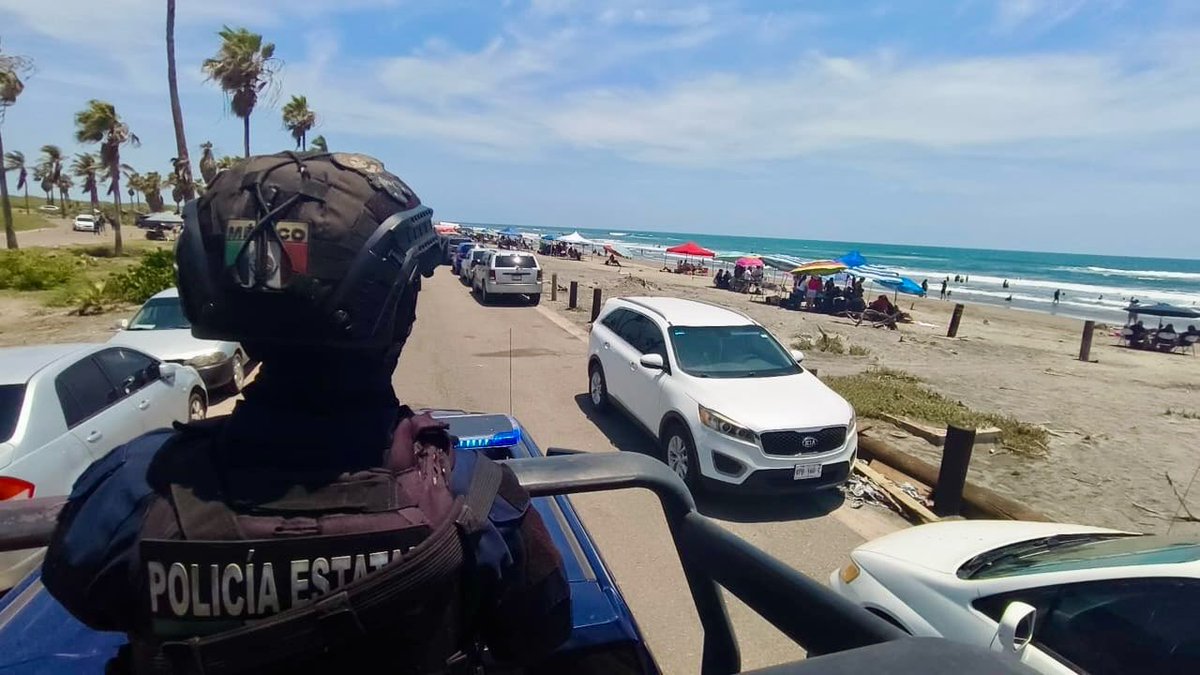 sspsinaloa1's tweet photo. ¡Estamos cerca de ti! 
👮‍♂️🤝🧑‍🧒‍🧒 🏖️ 

Con #RutaSegura 🛣️ en #Altata, las corporaciones del Grupo Interinstitucional mantienen presencia en la carretera cuatro carriles #Culiacán - #Navolato, así como en la playa, malecón y zona restaurantera de la bahía. 🌊👮‍♀️

Usa el 9-1-1 para emergencias y el 089 para denuncia anónima. También puedes acercarte a las autoridades si necesitas apoyo. 🚓🤝🧑‍🧒‍🧒

#SSPSinaloa