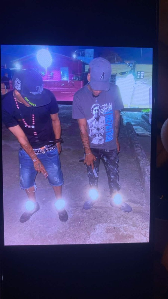 atracosrd's tweet photo. ✍️El Usuario: Los mangamos anoche en Sabana, me iban a quitar un motor y no se les dio, están en el destacamento de La Charles. Esas eran las fotos que tenían en uno de sus teléfonos.

13 Imágenes más en Telegram > 🔗👉🏻 https://t.co/yTRFShPzOo https://t.co/mFGyBY02fX