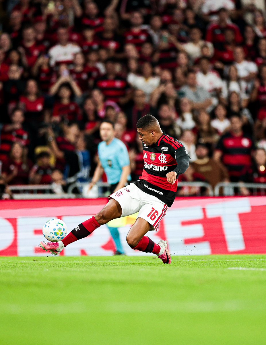 fla_infos's tweet photo. Os únicos destaques da partida pra mim foram Samuel Lino e o Erick Pulgar.

📸 Adriano Fontes/CRF https://t.co/TlNbAYTfv1
