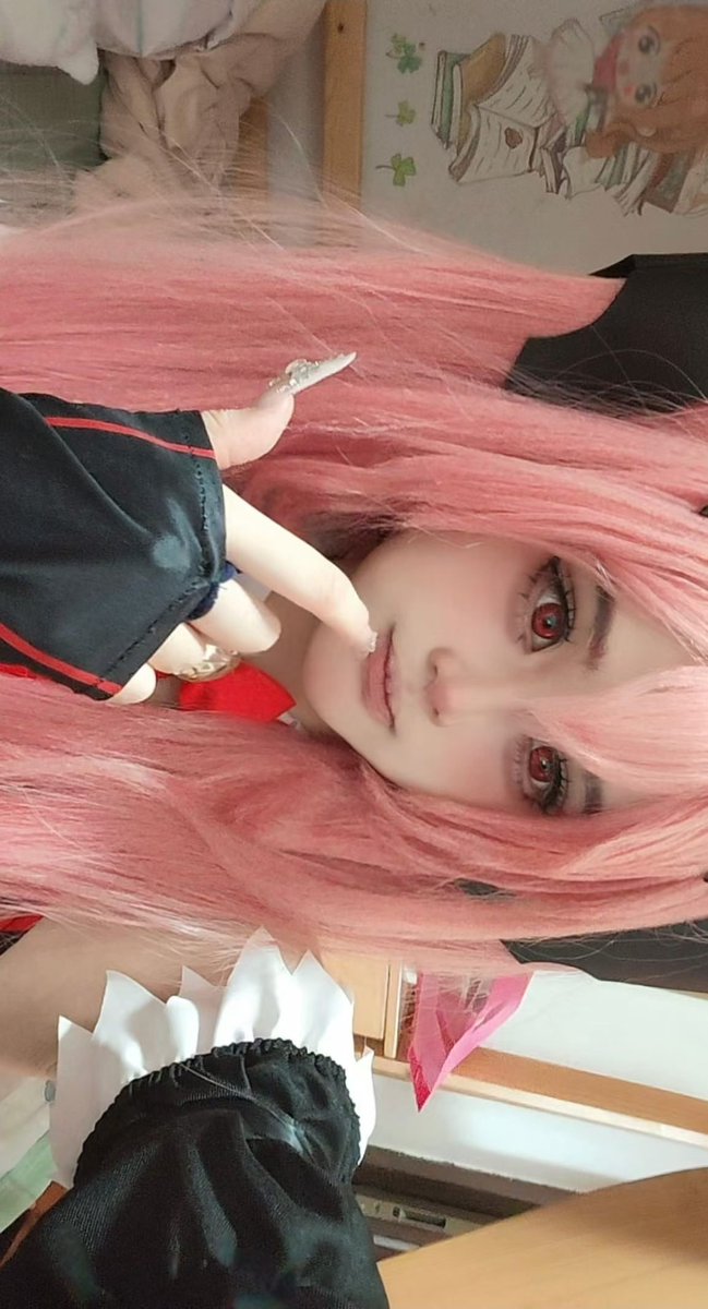 lost4tnz's tweet photo. 苦哈哈起来漫展营业了
ps：对不起occ了，真的不想卸美甲呀，我两百做的💀 https://t.co/9670GOgFLA