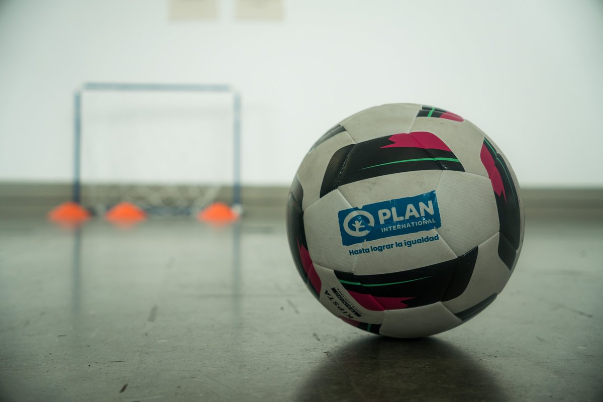 FundacionPlan's tweet photo. Cada gol inspira. Cada donación transforma. Únete a #CambiemosElJuego junto a @InterBogOficial y ayúdanos a seguir creando oportunidades para niñas, niños y adolescentes.

💙 Dona en: 
https://t.co/X4C9sx4r8g https://t.co/2Luv5Y4ecP