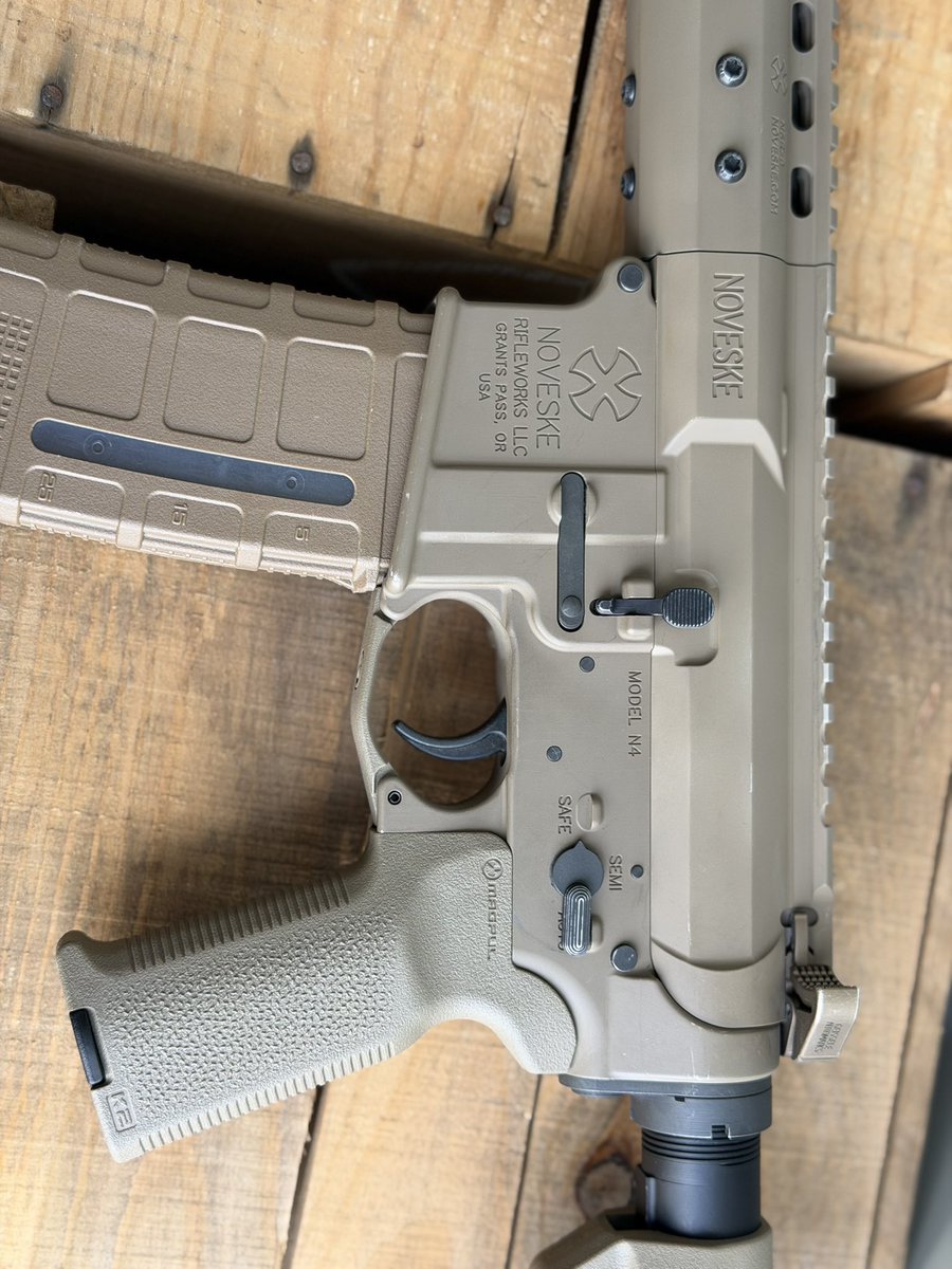 TRAILARMS's tweet photo. 📦買取入荷🔥
SYSTEMA
Training Weapon INFINITY
NOVESKE N4 / FDE
MOVE様のコンプリートガン🔥
トレポンの中でも別格の存在感。
INFINITY搭載、NOVESKE N4スタイルの圧倒的な仕上がり。
写真で見てもカッコいいですが、
現物はさらに素敵です✨✨
#TRAILARMS #SYSTEMA #トレポン #INFINITY #NOVESKE