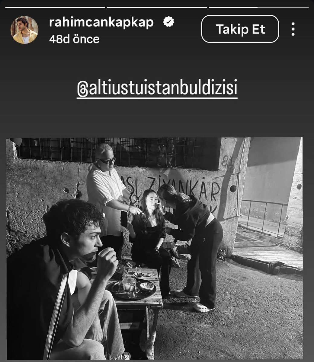 Dizidelisii tweet media