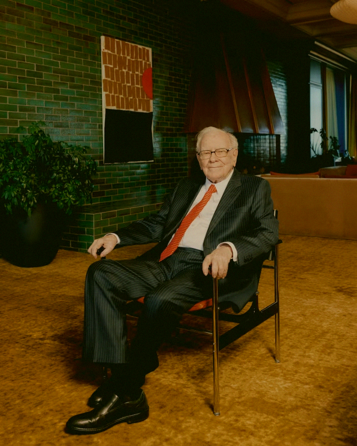 a9019324's tweet photo. Warren Buffett averaged 19.7% annual returns for 60 years.

To put that in perspective:

Drop $100k in the market today with no extra contributions... if you got 19.7% yearly for 60 years, you'd end up with

$4.8 billion 💰 https://t.co/c9G0NHobxC