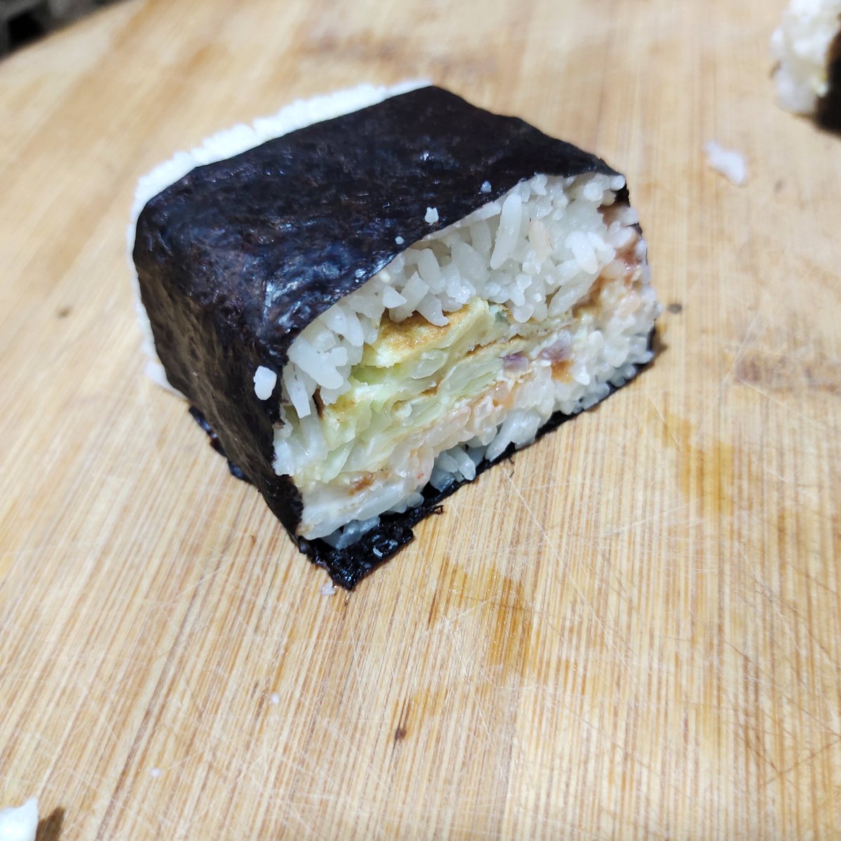 alchaolic's tweet photo. Really filling and low cal veggie egg mayo rice ball. Don't mind the third one...🙏 https://t.co/vIqD8nrKSq