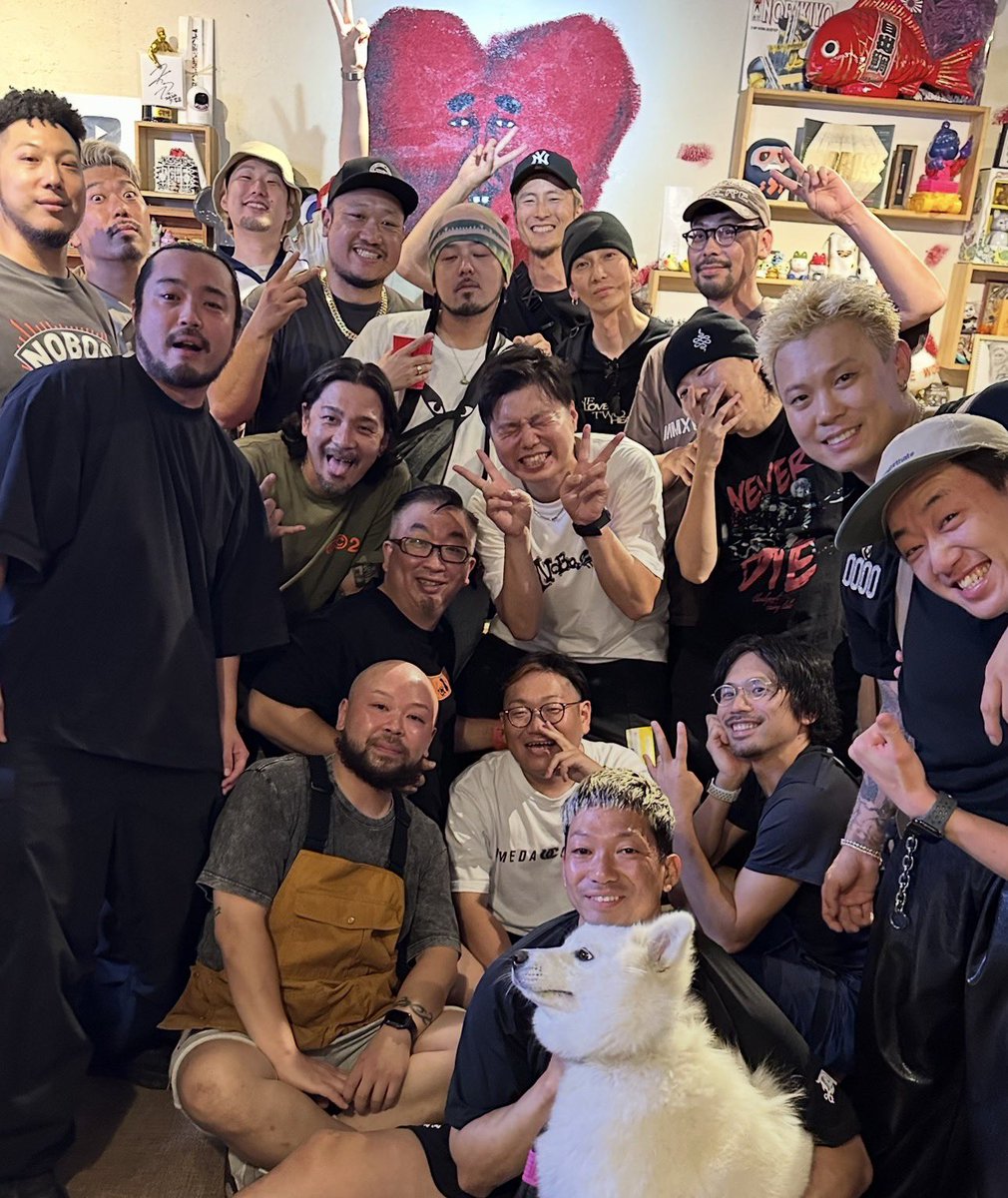 warunorirei's tweet photo. 梅田サイファー最高過ぎた！
今まで1番ヤバかったかも？ってぐらいヤバかった！
打ち上げもヤバかった！
マジで梅田サイファーのファンで良かった！
梅田のみんな＆スタッフの皆様ありがとうございました！
武道館絶対に行ったが良いど！
バーン！
#NOBOSE
#梅田サイファー
#ROT13 https://t.co/Uoq7pRhpzA
