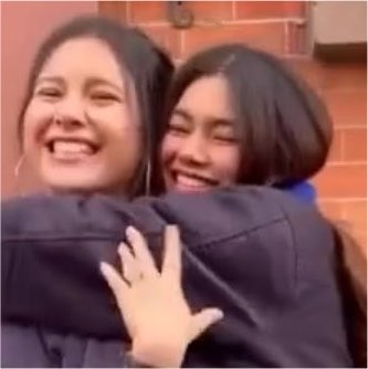 yurifulsummer's tweet photo. she always has a big grin on her face 😭💗💗 https://t.co/JBc1kiLmo9
