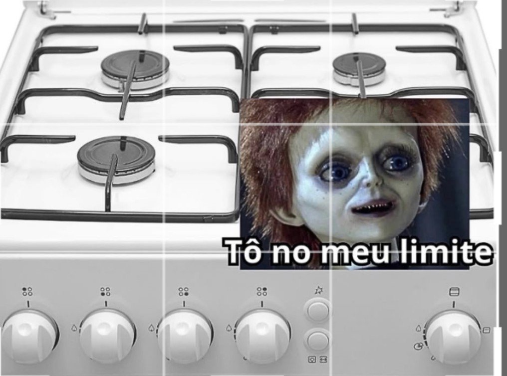 Eu_simplesment's tweet photo. A primeira boca do lado direito do meu fogão quando me vê chegando para fazer café. https://t.co/fUg4IHlV7Z