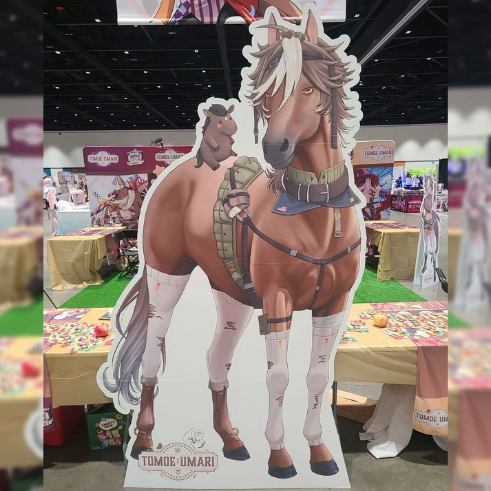 BeatriceAlfbern's tweet photo. It was so cool having art I made as stands at offkai this year thanks to Tomoe!!
I hope those who won the bids enjoy having them as much as I did making them haha they're so fun https://t.co/ZtNEUEzJCh