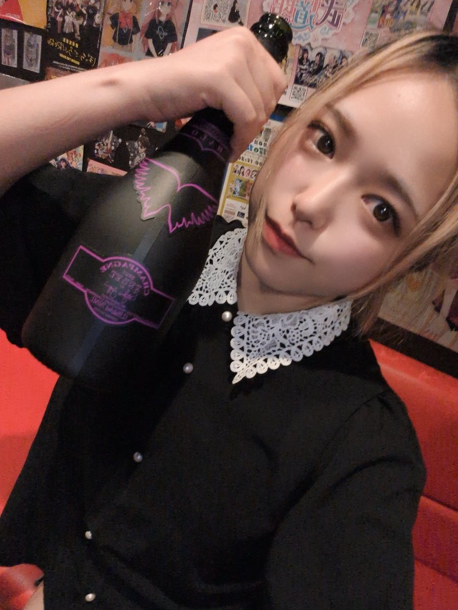 guild_aisha's tweet photo. 周年後祝いエンジェルー💜💜💜！
バースデー以来だから嬉しい🥹🫶！
アルカナが合いすぎてアルカナ専用ケースにしようかなぁ⋯🫶🫶🫶 https://t.co/hoLgWxWNuz