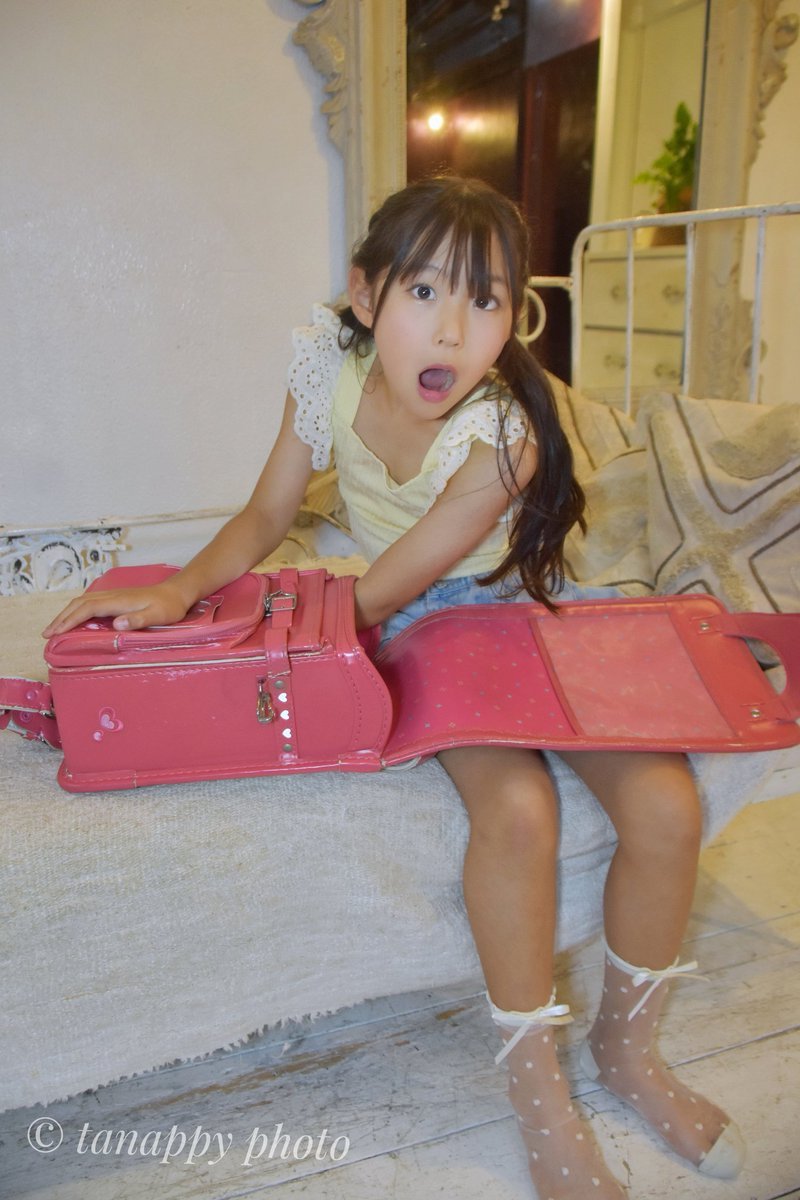 tanappy_ayame's tweet photo. げっ！ふでばこ忘れた！
うぎゃー、宿題も忘れたー！
昨日ちゃんとやったのに置きっぱだ！
Σ(ﾟ∀ﾟﾉ)ﾉｷｬｰ✨️
モデル:まゆう

#まゆう
@mayuu_290323 https://t.co/FOLsc7QSuq