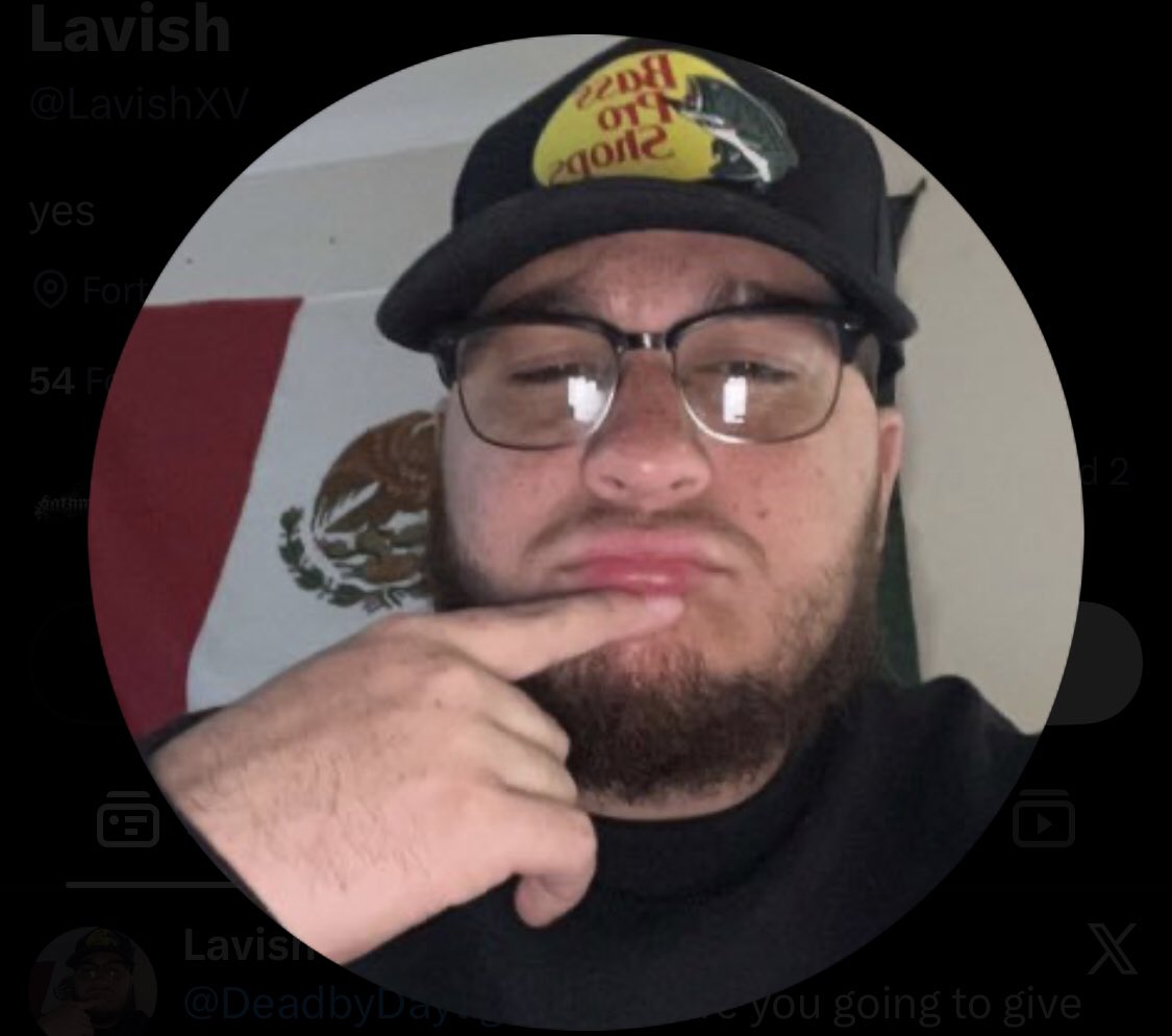 Ashhlo_'s tweet photo. @femmunculus @LavishXV THIS IS THE GUY DETERMINING IF A WOMAN IS FUCKABLE??????????????????????????????????? https://t.co/2iuzEojIpT