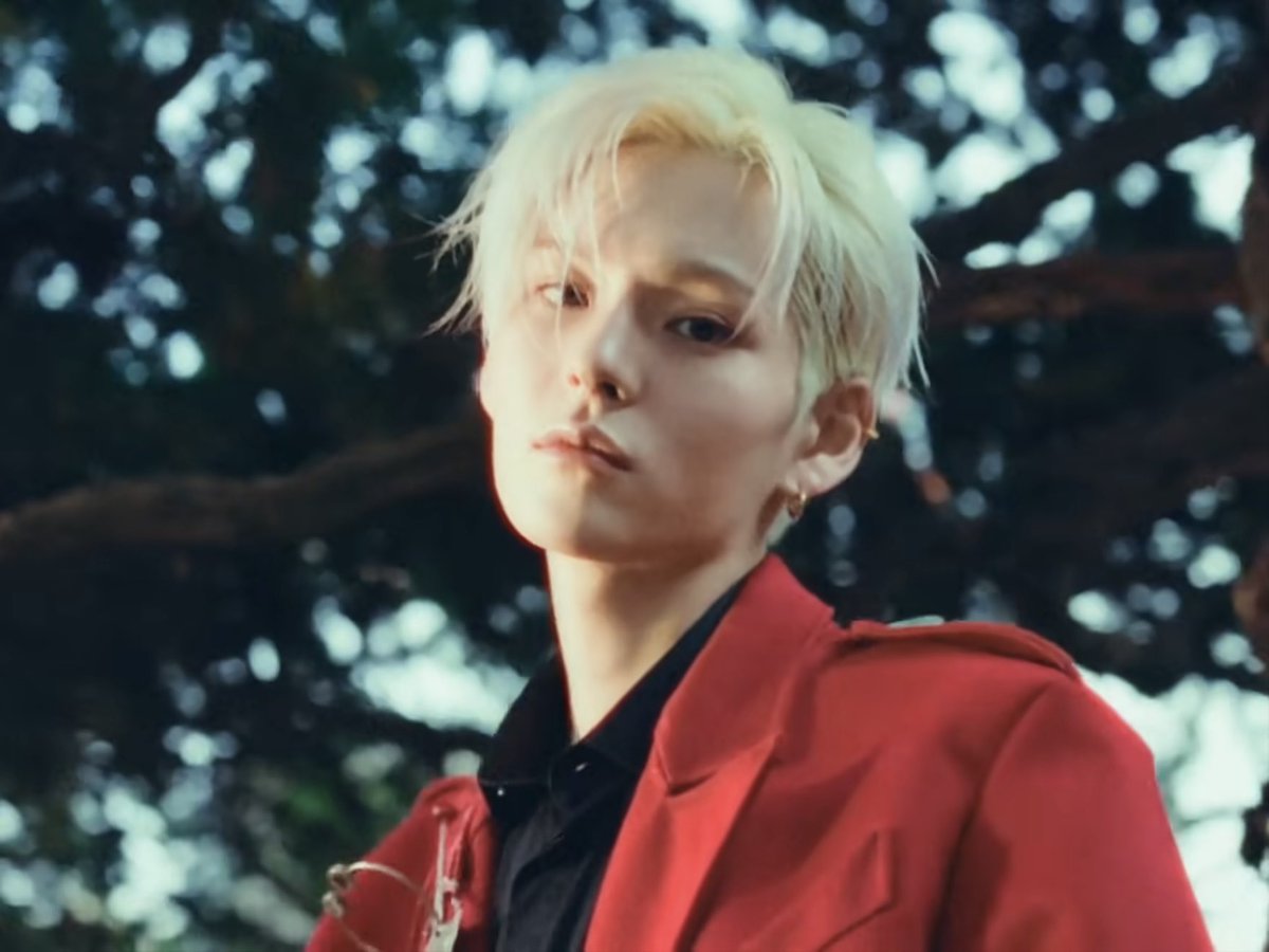 raabit__90's tweet photo. 얼굴진짜살벌하다…(p) https://t.co/V4jv6R8ZNb