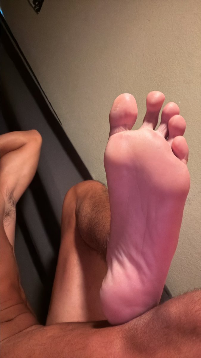 str8_collegeboy's tweet photo. Be a good boy and worship your master https://t.co/Oev1L8AbHM