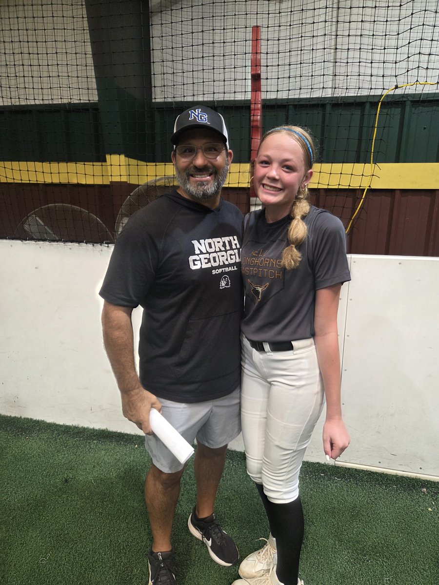 ChristineB2029's tweet photo. Had a great time today at the DSCD West GA Collegiate Clinic. So nice to meet  Coach Darren Harmon from @UNGSoftball ! Look forward to attending your upcoming camps. https://t.co/kHzo5j1KHC