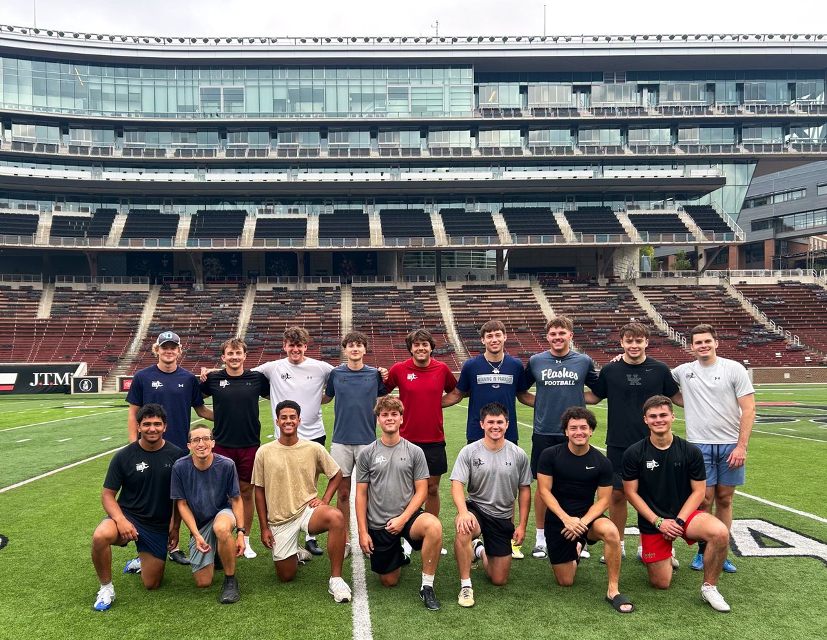 CoachGantz's tweet photo. 2026 GWK College/NFL Free Agent Camp

The best venue, the best guys, the best weekend!!

#GWK #BuiltDifferent https://t.co/swRwPBaRrI