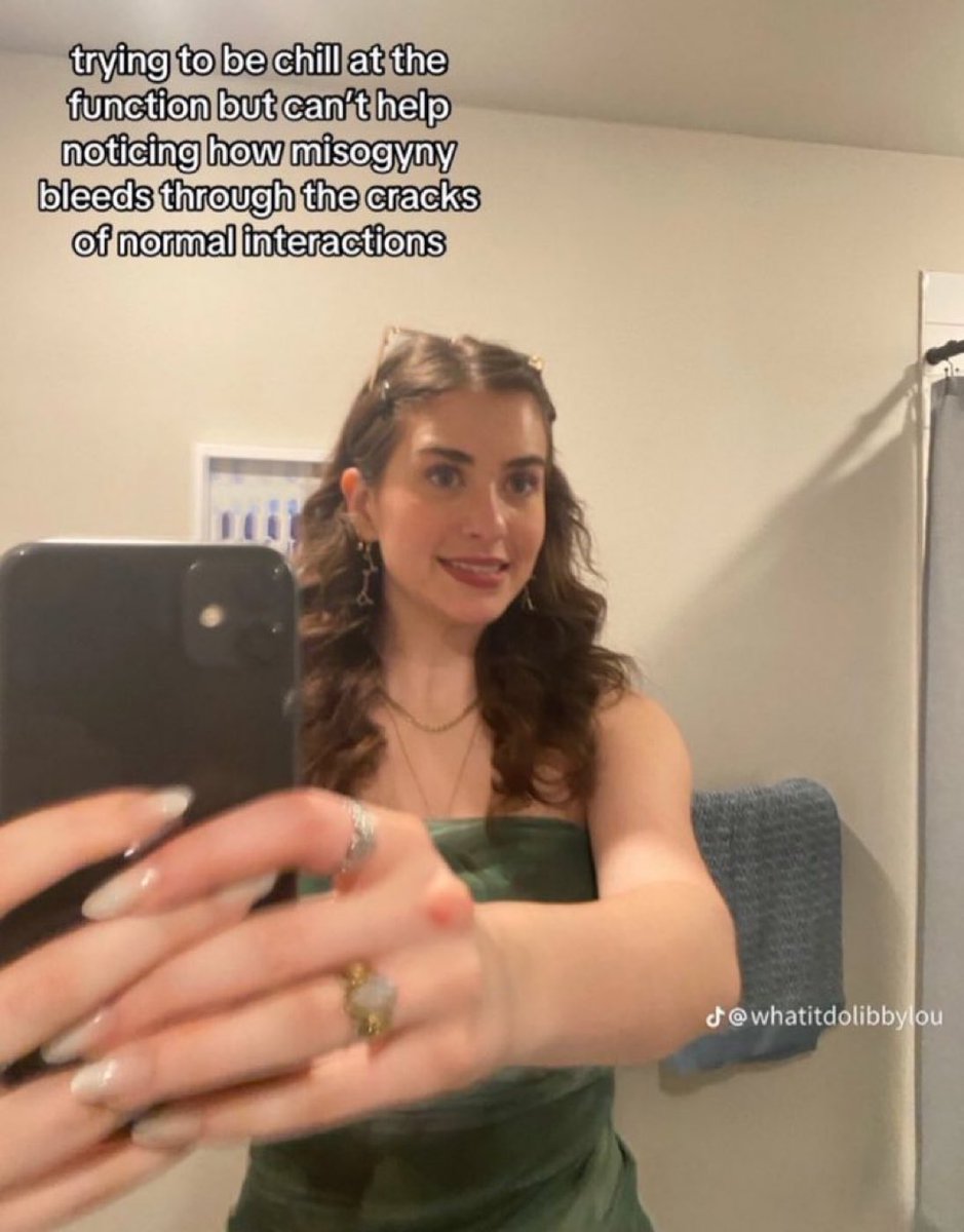 oilygifs's tweet photo. seeing the replies on wag photos on here https://t.co/2VCirDXhc3
