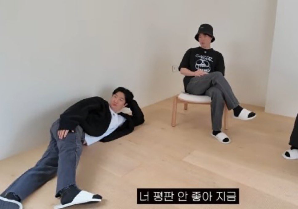 Epik_Photos's tweet photo. They are like Tom &amp; Jerry
#Blacbakery_Core https://t.co/dO3TpoqDKb