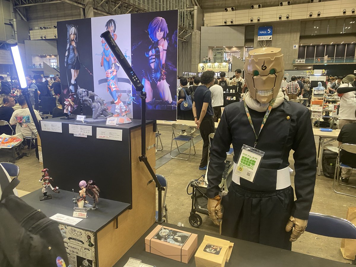 tetsu_cg's tweet photo. 昨日はブースに呪術廻戦のメカ丸が来てくれました！😁
売り子お願いすれば良かったw
@border_less_ https://t.co/e2DEfFCjiz