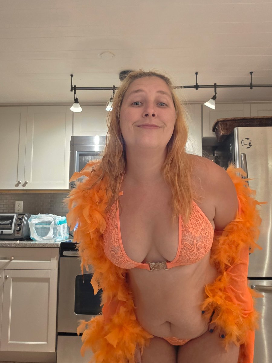 Jinxie895's tweet photo. Orange is the best! https://t.co/d4Ih70wENV