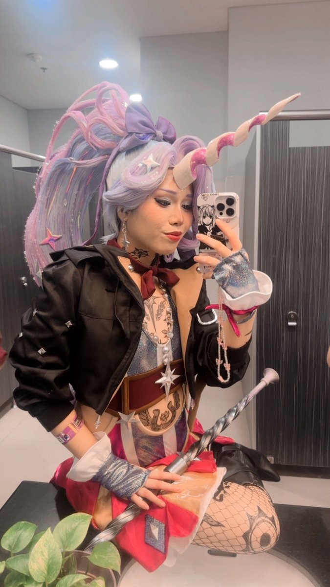 chaerinisalty's tweet photo. haven’t been on this account in a while so have this celeste post :3 https://t.co/qz2ksJdwGw