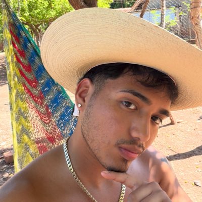 realzeri's tweet photo. #NuevaFotoDePerfil https://t.co/PU5JKfPBen