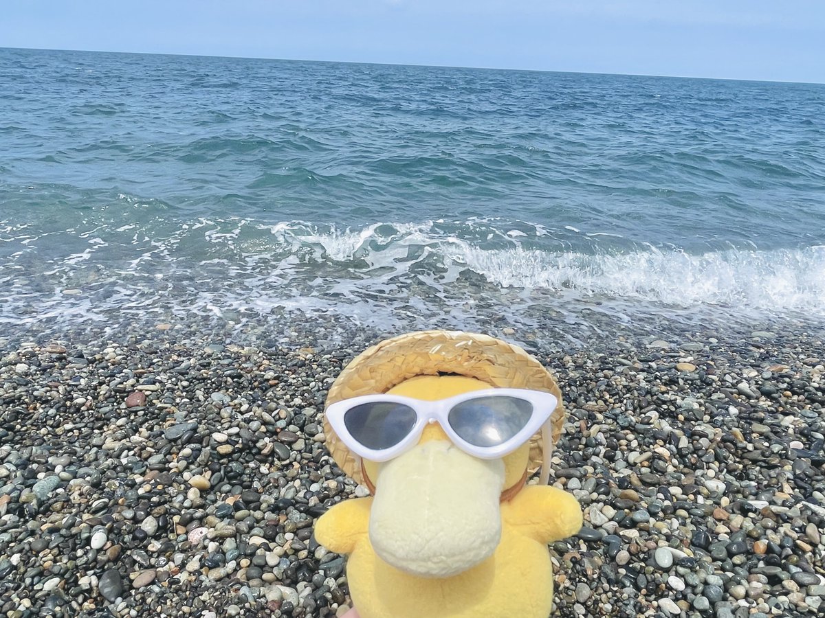 __a__o__01's tweet photo. 🌊🕶️✨⛱️ https://t.co/h8a9PBe344