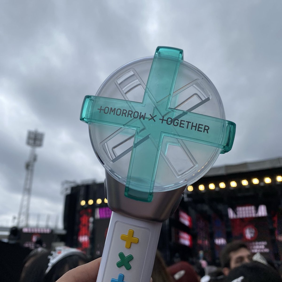 Neriwonnie's tweet photo. 3 Likes y nos traen un show de TXT en Chile ? 🥹porfa 

#CHILEWANTSTXT #TXTENCHILE2027

@dgmedioschile @bizarrolivecl @lotusmusica https://t.co/tapKvBzyvV