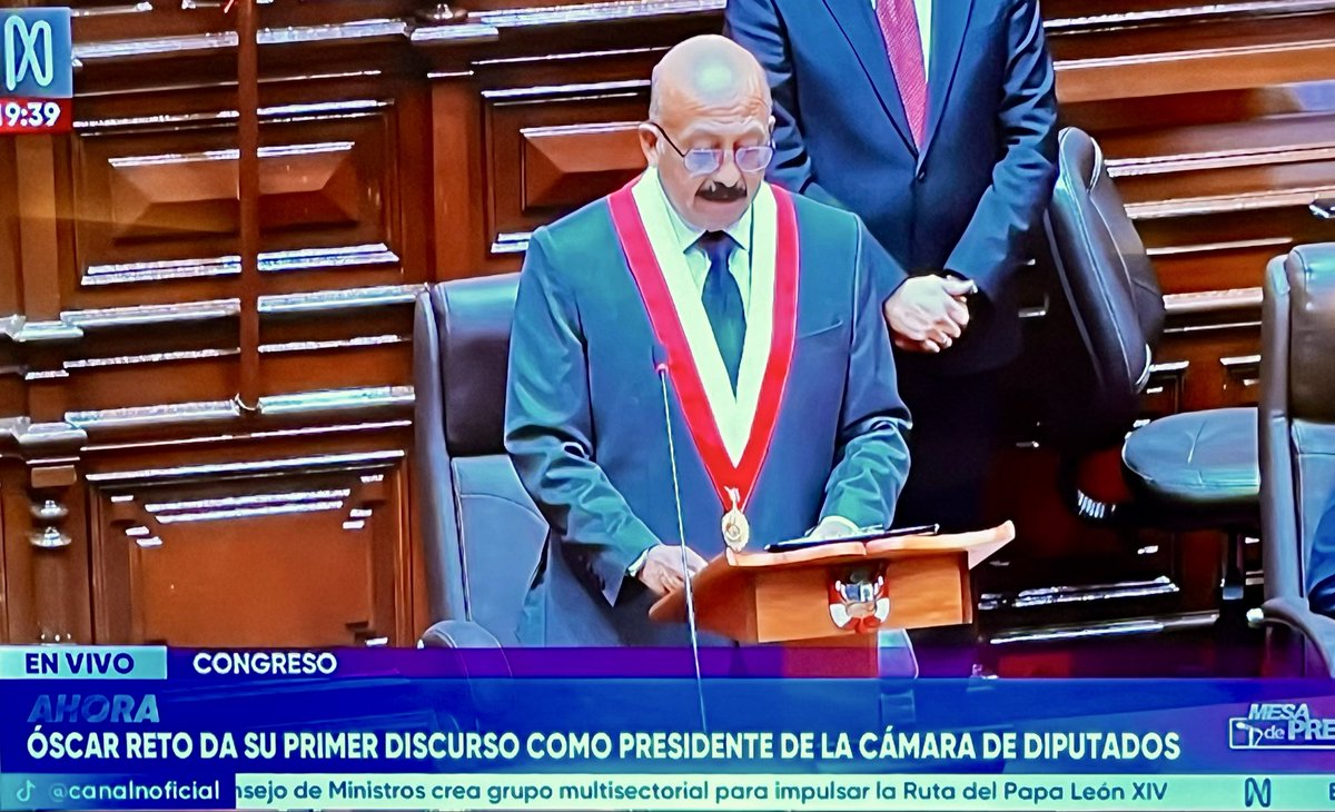 CeciliaGV10's tweet photo. 🚨 RESULTADOS, LAS PALABRAS SE LAS LLEVA EL VIENTO 🚨
Sr. #OscarReto como peruana, QUIERO RESULTADOS ‼️
❌ NO PALABRAS ❌
#NoMasDiscursos #NoMasCorrupcion #NoMasMentiras
#Fiscalizacion #Vigilancia https://t.co/DXpuD3qQhZ