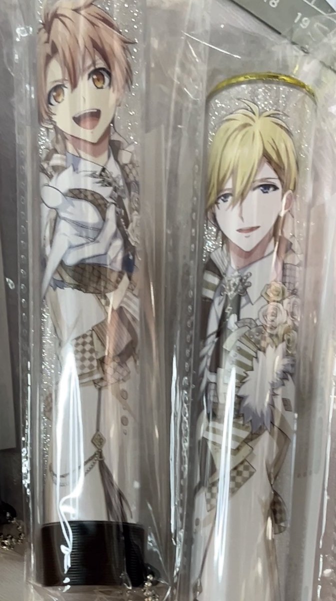 usaebi1105's tweet photo. ペンラチューブ届きましたー！！
ライブ楽しみです♡♡

#アイナナ https://t.co/isDnfAMbWz