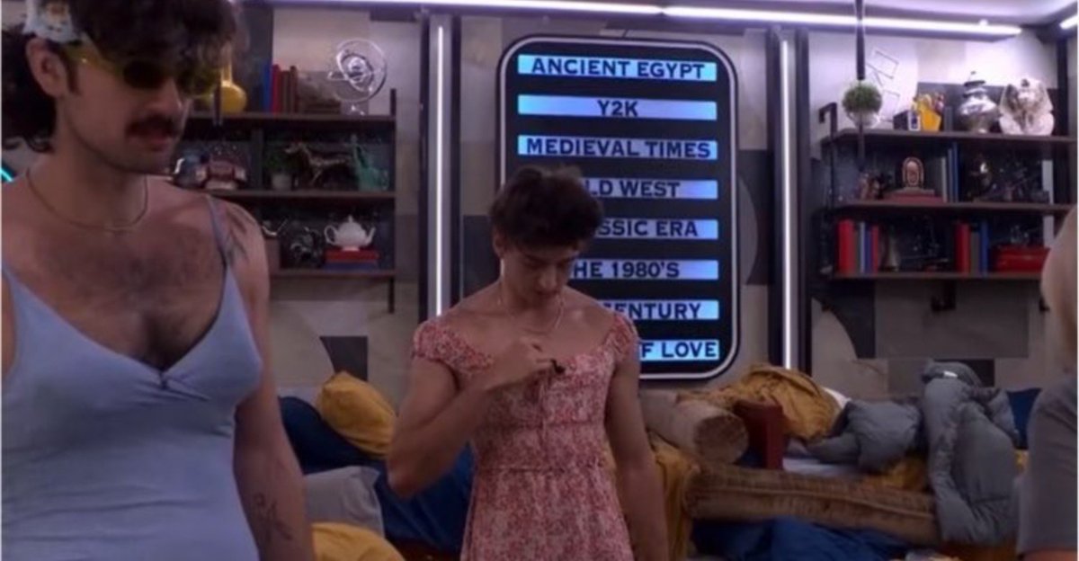 Bigbrothercli's tweet photo. Barrett now has boobs #bb28 https://t.co/K9h84B7Lqj