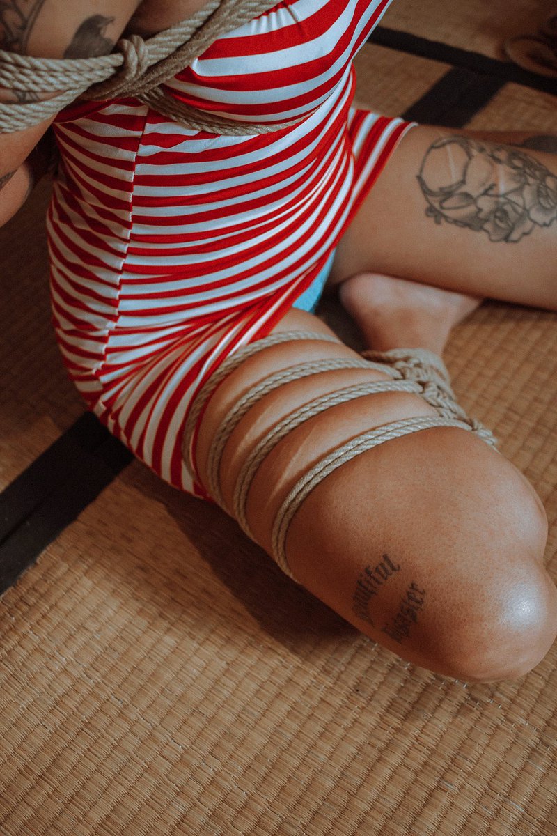 AnnieClennn's tweet photo. 🪢no silêncio da noite, fico lembrando desse set lindo que tive que remove de vários lugares pelo tabu com SHIBARI https://t.co/NdqVsSOb7E