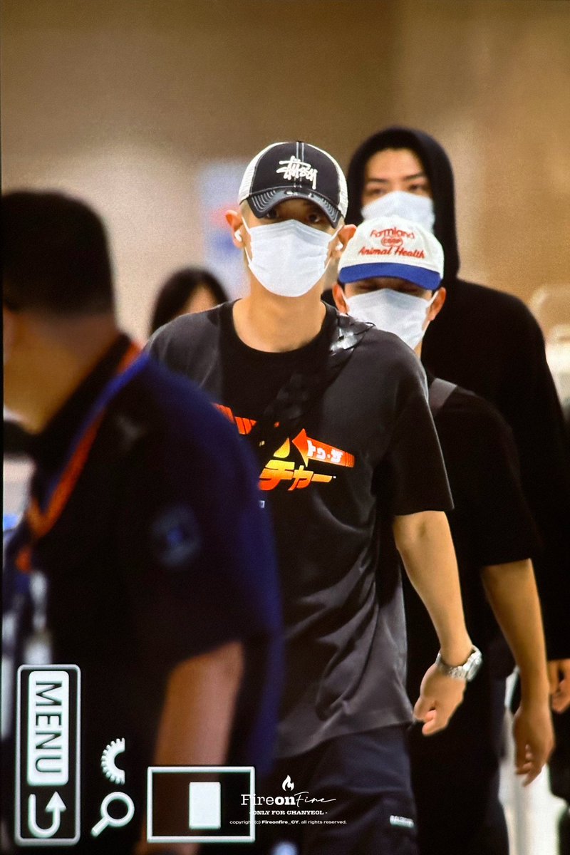 Fireonfire_CY's tweet photo. 260727 ICN도착
#CHANYEOL #찬열 https://t.co/6x6Ih3EsW2